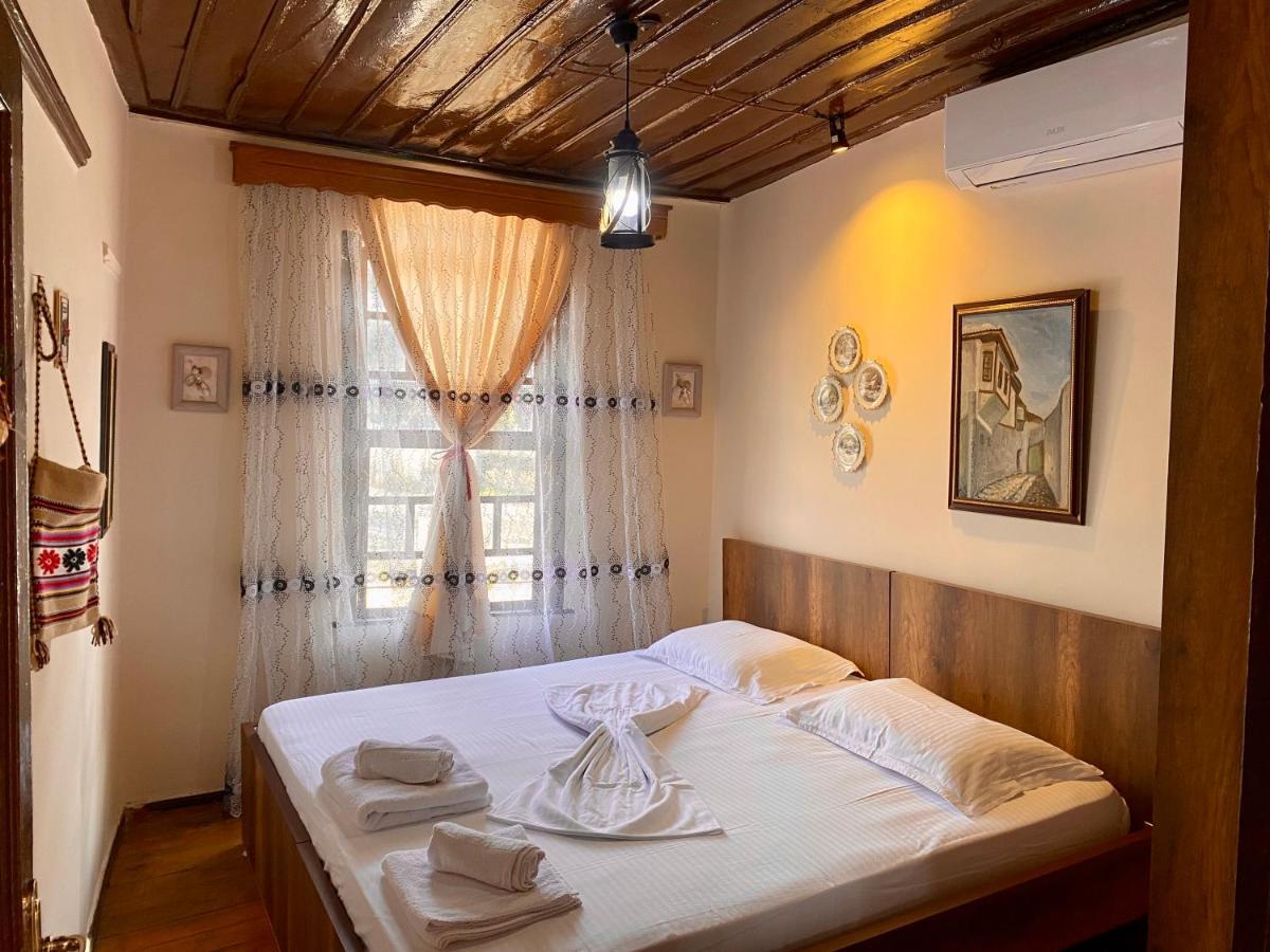 Restaurant & Guest House Semani Berat Exterior photo